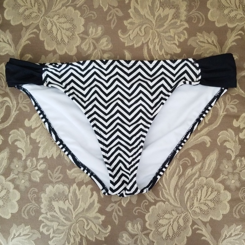 TAHITI CHEVRON PATTERN SIZE L SWIM BOTTOM